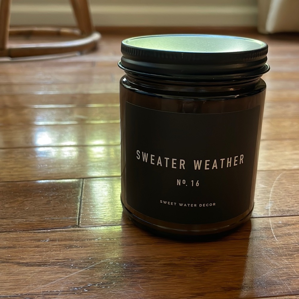 Sweater Weather 7.5 oz candle